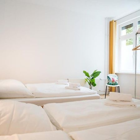 Spacious 3Br Plus Ac Self Check-In Street Parking เบอร์ลิน ภายนอก รูปภาพ