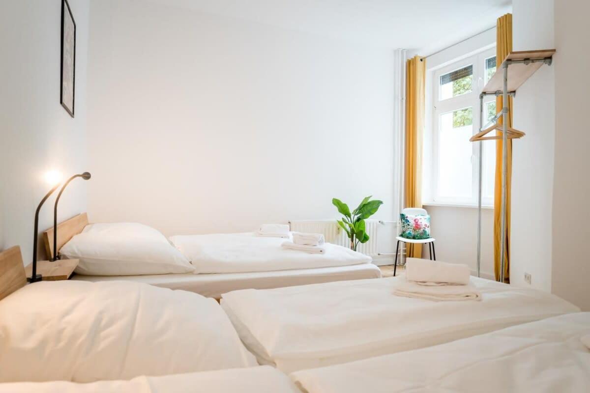 Spacious 3Br Plus Ac Self Check-In Street Parking เบอร์ลิน ภายนอก รูปภาพ